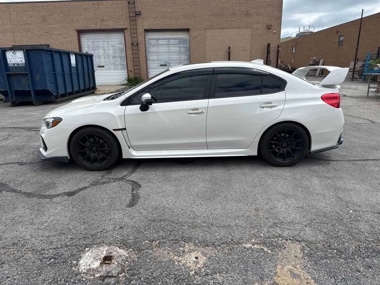 Subaru WRX | СПОРТНА ГЕНЕРАЦИЯ | ПОДГРЕВ | ШИБИДАХ | CARFAX |, снимка 2 - Автомобили и джипове - 54832955