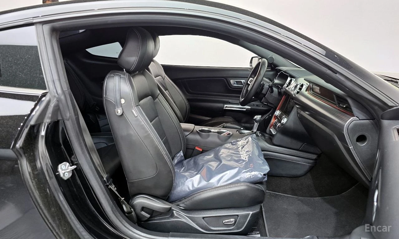 Ford Mustang 2.3 Eco Boost FACE* КОЖА* NAVI* ПОДГРЕВ* ОБДУХВАНЕ, снимка 7 - Автомобили и джипове - 54882231