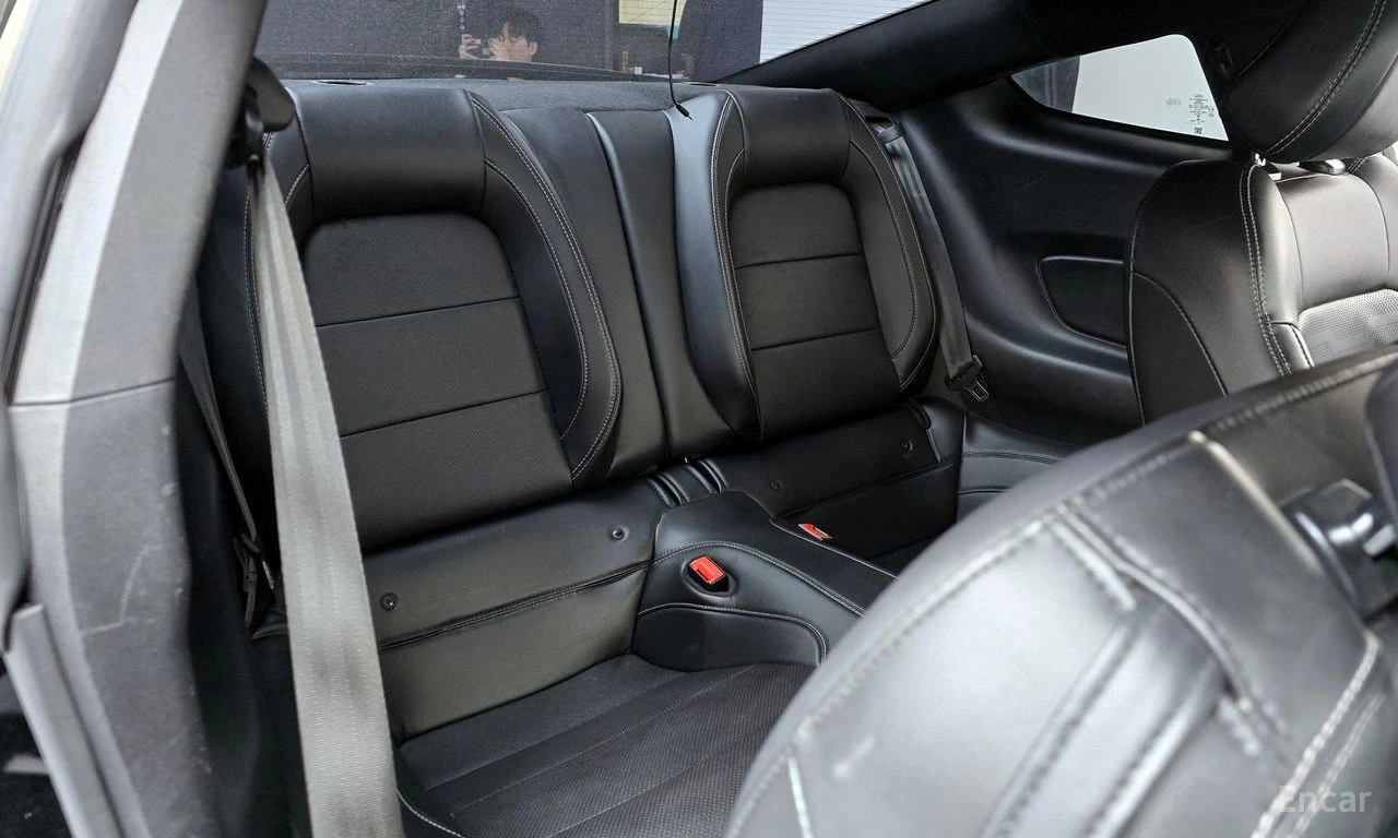 Ford Mustang 2.3 Eco Boost FACE* КОЖА* NAVI* ПОДГРЕВ* ОБДУХВАНЕ, снимка 14 - Автомобили и джипове - 54882231