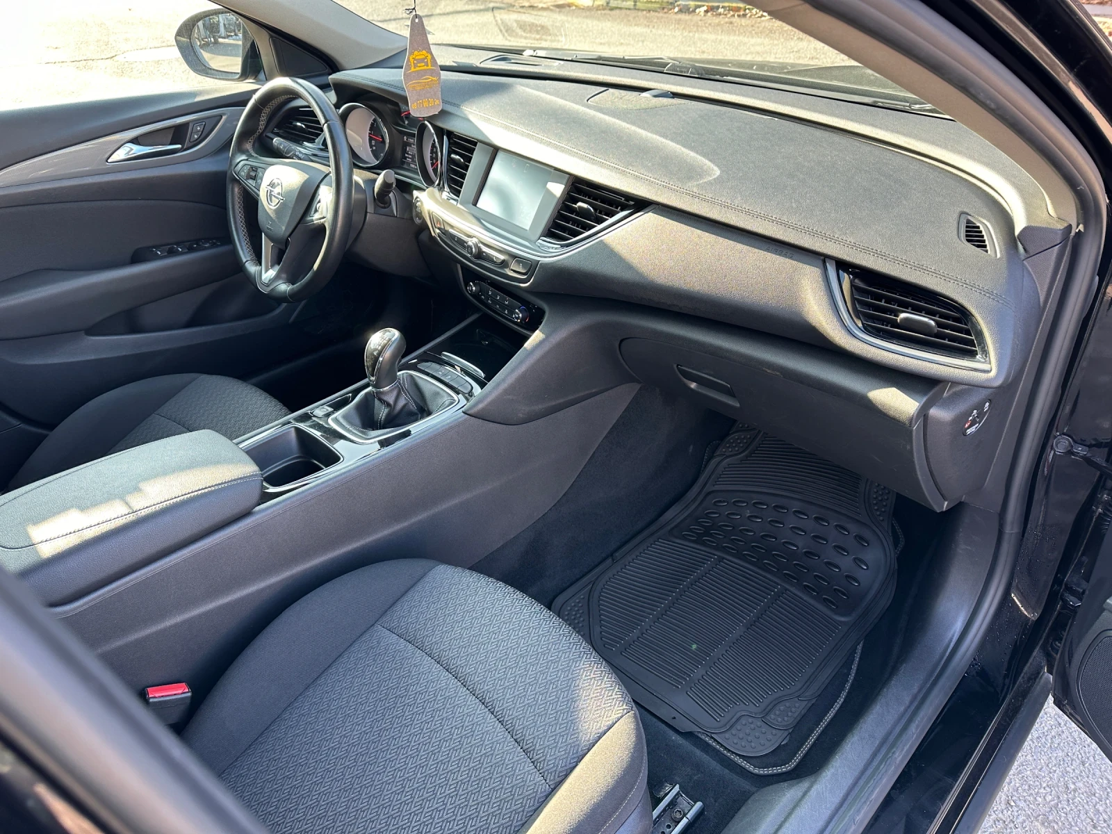 Opel Insignia ТОП///ПЪРВИ СОБСТВЕНИК///168000км///ЛИЗИНГ, снимка 10 - Автомобили и джипове - 54958379