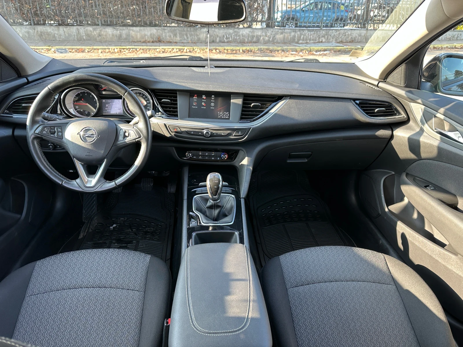 Opel Insignia ТОП///ПЪРВИ СОБСТВЕНИК///168000км///ЛИЗИНГ, снимка 13 - Автомобили и джипове - 54958379