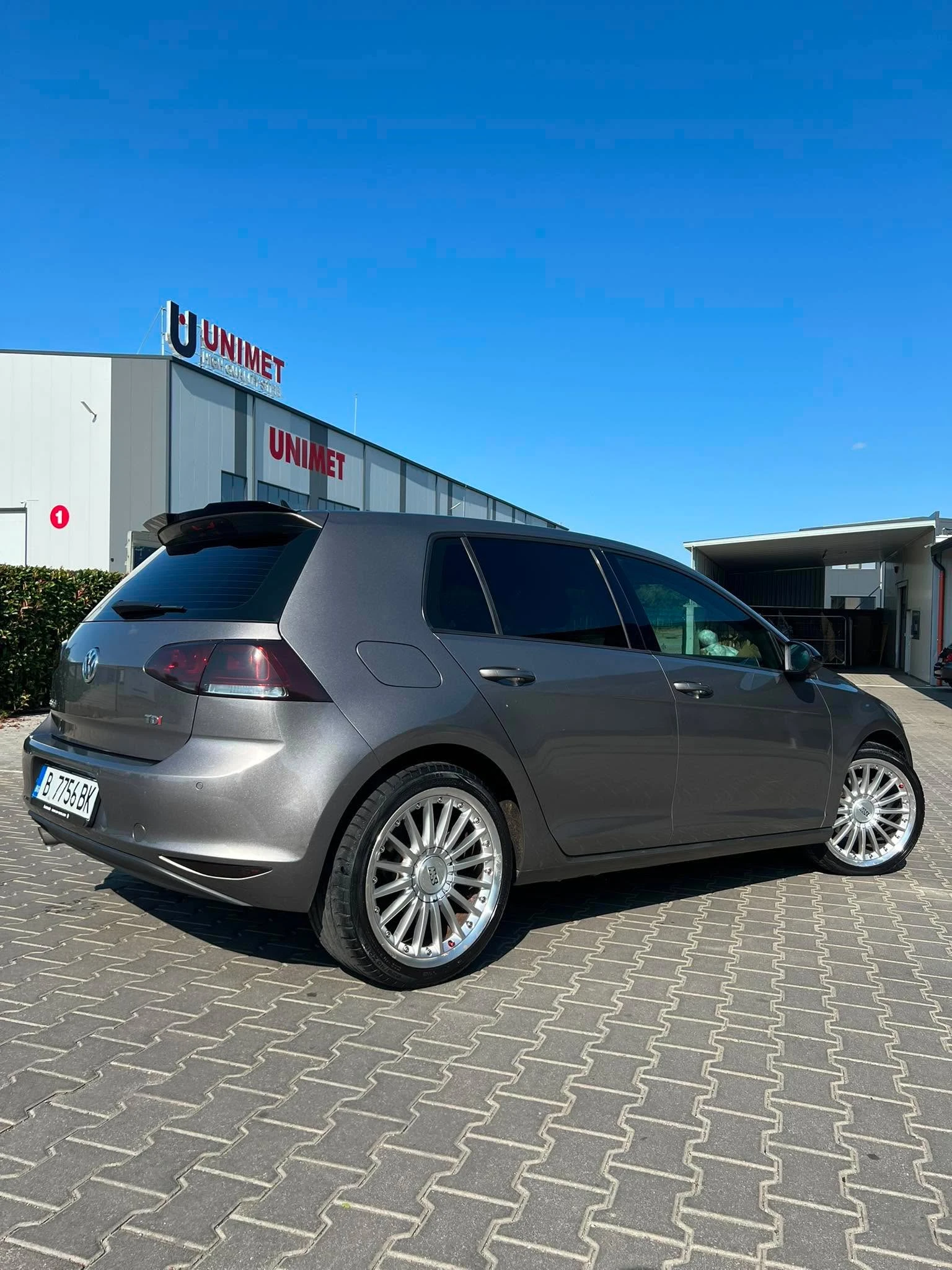 VW Golf 7 реални километри!, снимка 3 - Автомобили и джипове - 55380496