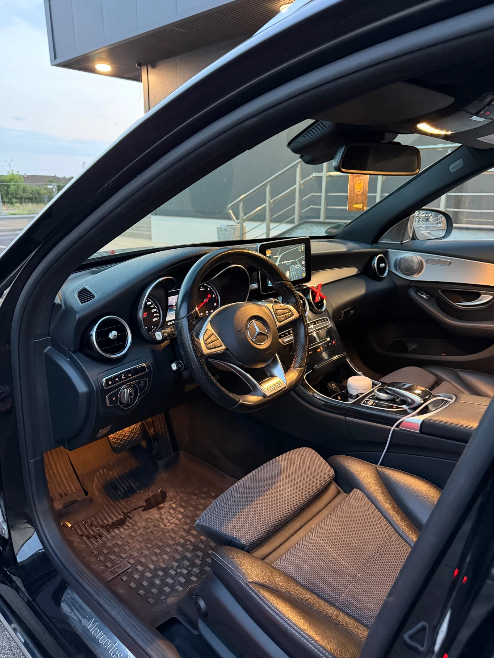 Mercedes-Benz C 250 Bluetec, снимка 9 - Автомобили и джипове - 55806318