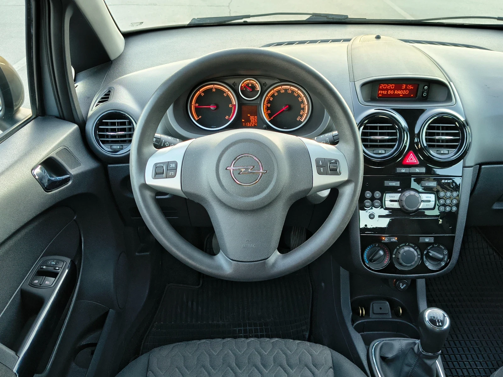 Opel Corsa D Facelift 1.3CDTi, снимка 15 - Автомобили и джипове - 56196252