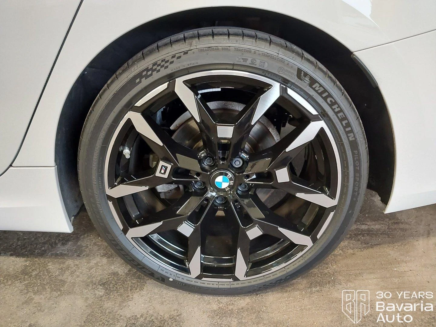 BMW 320 d Touring Sportautomatic, снимка 12 - Автомобили и джипове - 56439859