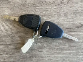 Jeep Compass 2.0 TDi 4X4 - цена по договаряне - 24639268 16