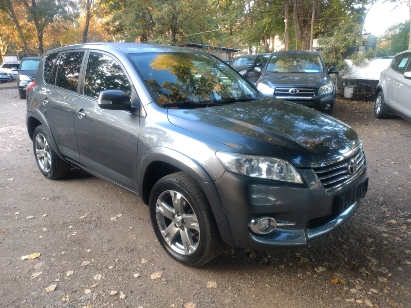 Toyota Rav4 2.2 EXECUTIVE, снимка 3 - Автомобили и джипове - 38324313