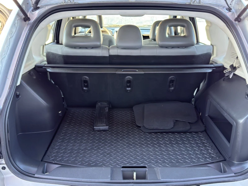 Jeep Compass 2.0 TDi 4X4, снимка 10 - Автомобили и джипове - 52252930