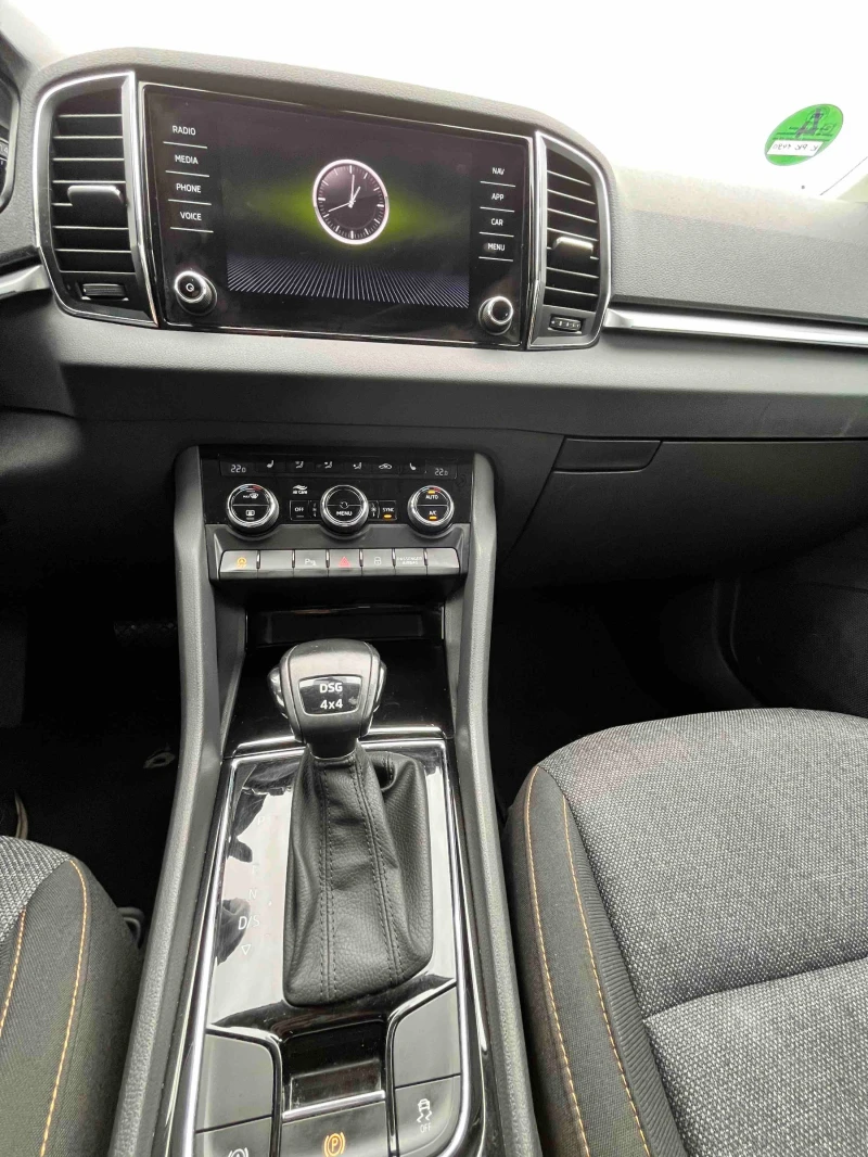 Skoda Karoq 2.0 TDI, снимка 17 - Автомобили и джипове - 52597007