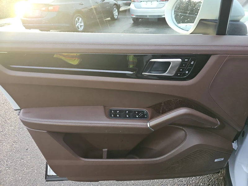 Porsche Cayenne S | BOSE | ДВА КЛЮЧА | 360 КАМЕРИ | ПАНОРАМА , снимка 9 - Автомобили и джипове - 53268431