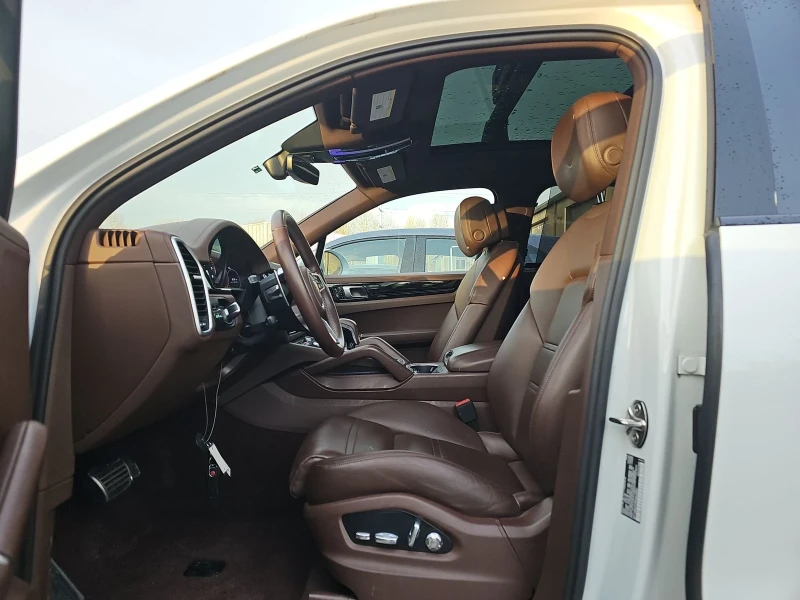 Porsche Cayenne S | BOSE | ДВА КЛЮЧА | 360 КАМЕРИ | ПАНОРАМА , снимка 7 - Автомобили и джипове - 53268431