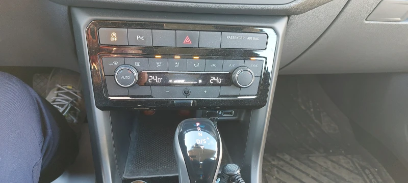 VW T-Cross, снимка 6 - Автомобили и джипове - 53382855