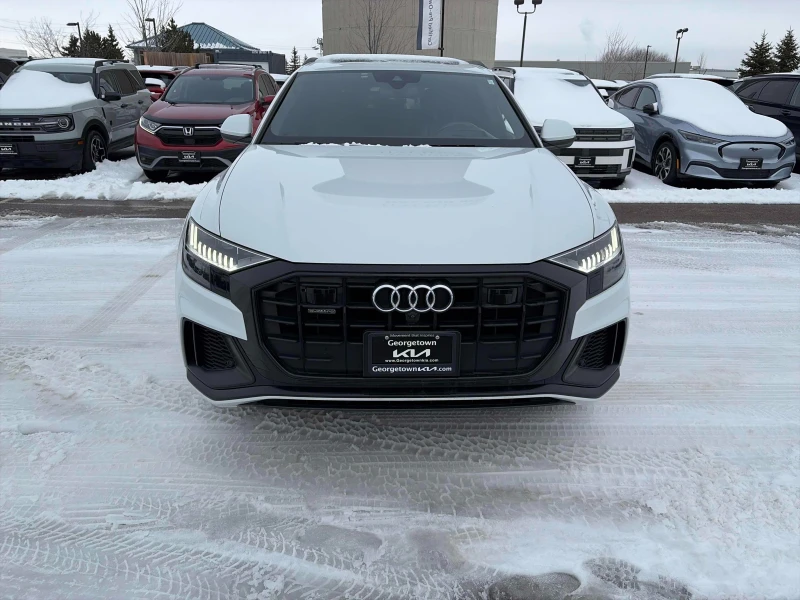 Audi Q8 QUATTRO* TECHNIK* HEAD-UP* АвтоКредит(ЦЕНА ДО БГ), снимка 2 - Автомобили и джипове - 53576117