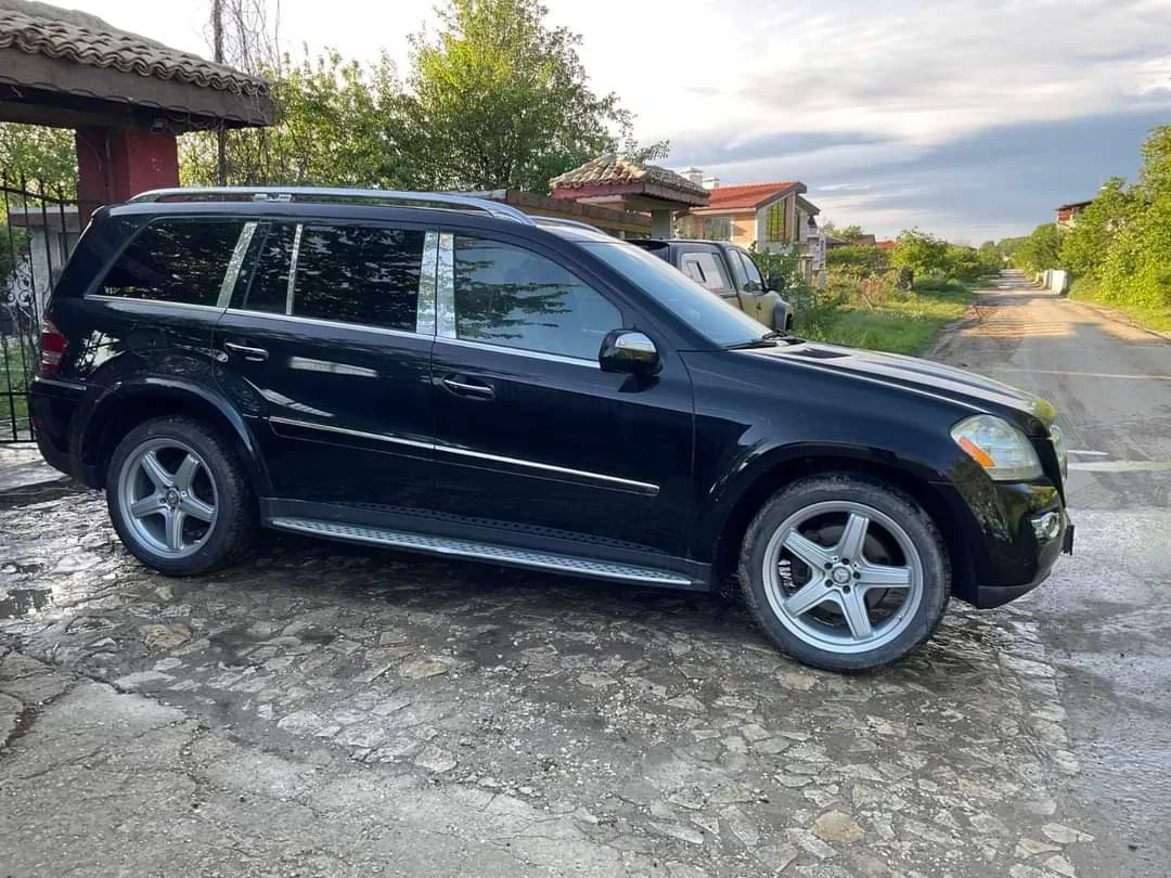 Mercedes-Benz GL GL 550 V8 - изображение 3