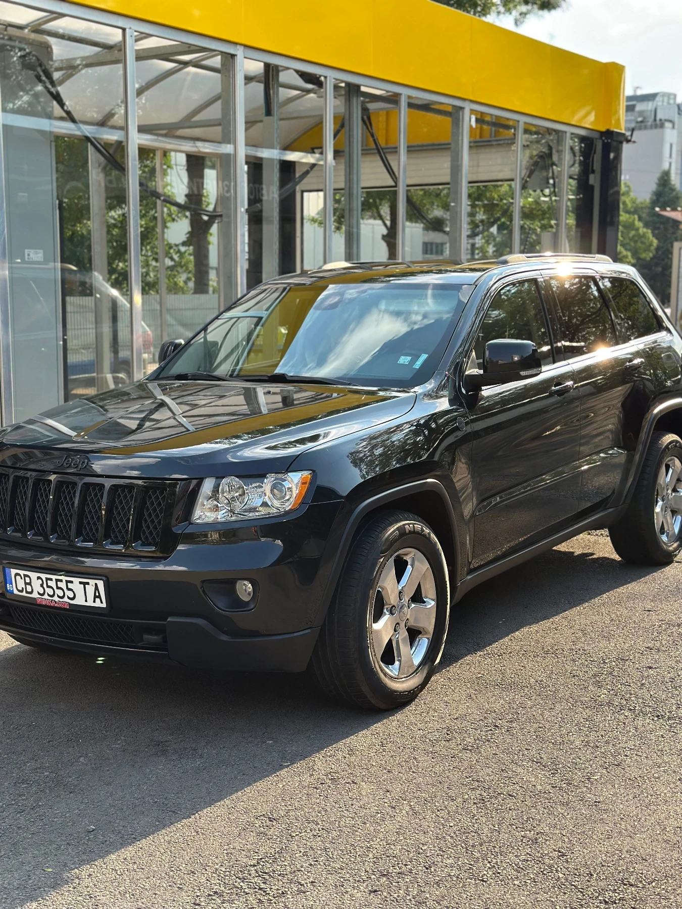 Jeep Grand cherokee 5.7 HEMI TRAIL RATED LIMITED - изображение 2