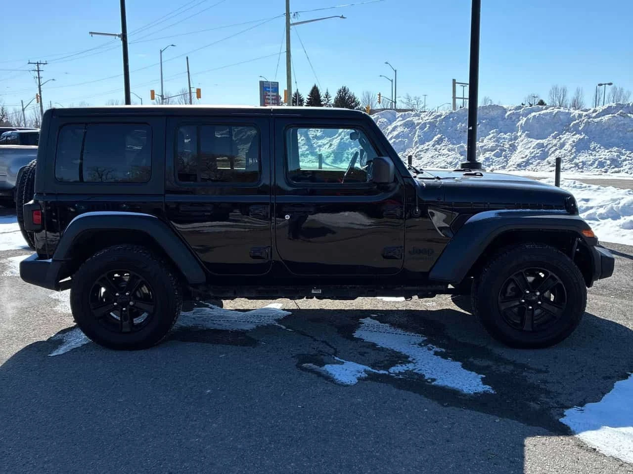 Jeep Wrangler * Unlimited Sport Altitude * ПОДГРЕВИ * KEYLESS * , снимка 3 - Автомобили и джипове - 54078842