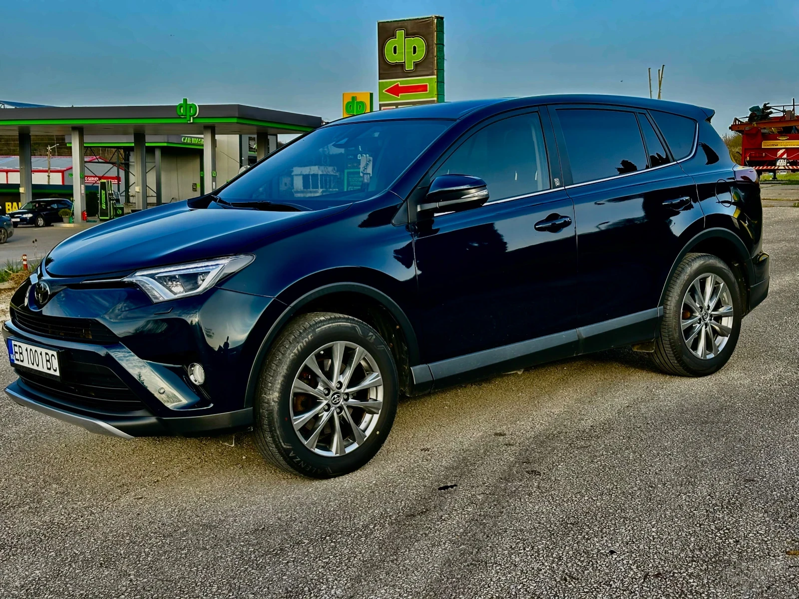 Toyota Rav4 2.0i 2018 AWD ГАЗ 165хил км. ФУЛЛ НОВА НОВА!!!!, снимка 3 - Автомобили и джипове - 54195860