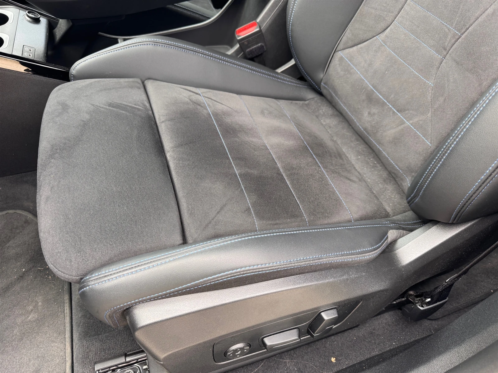 BMW X1 xDrive30e, снимка 15 - Автомобили и джипове - 54305112