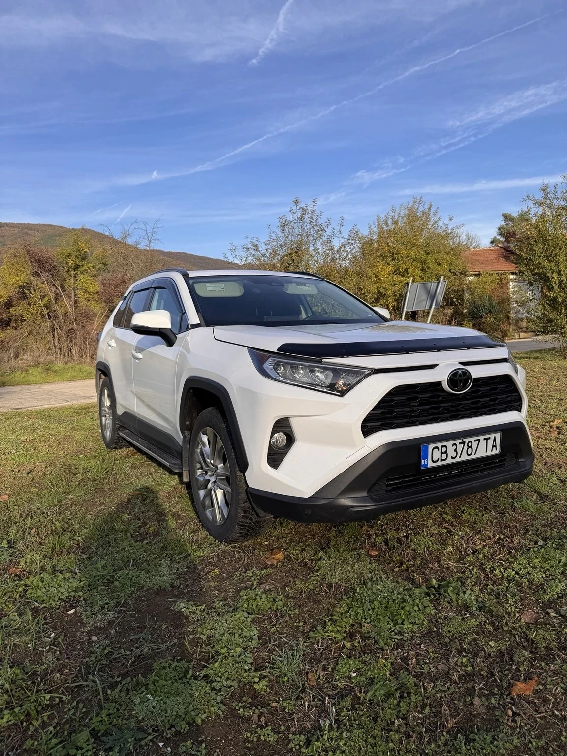Toyota Rav4 XLE, снимка 3 - Автомобили и джипове - 54979618