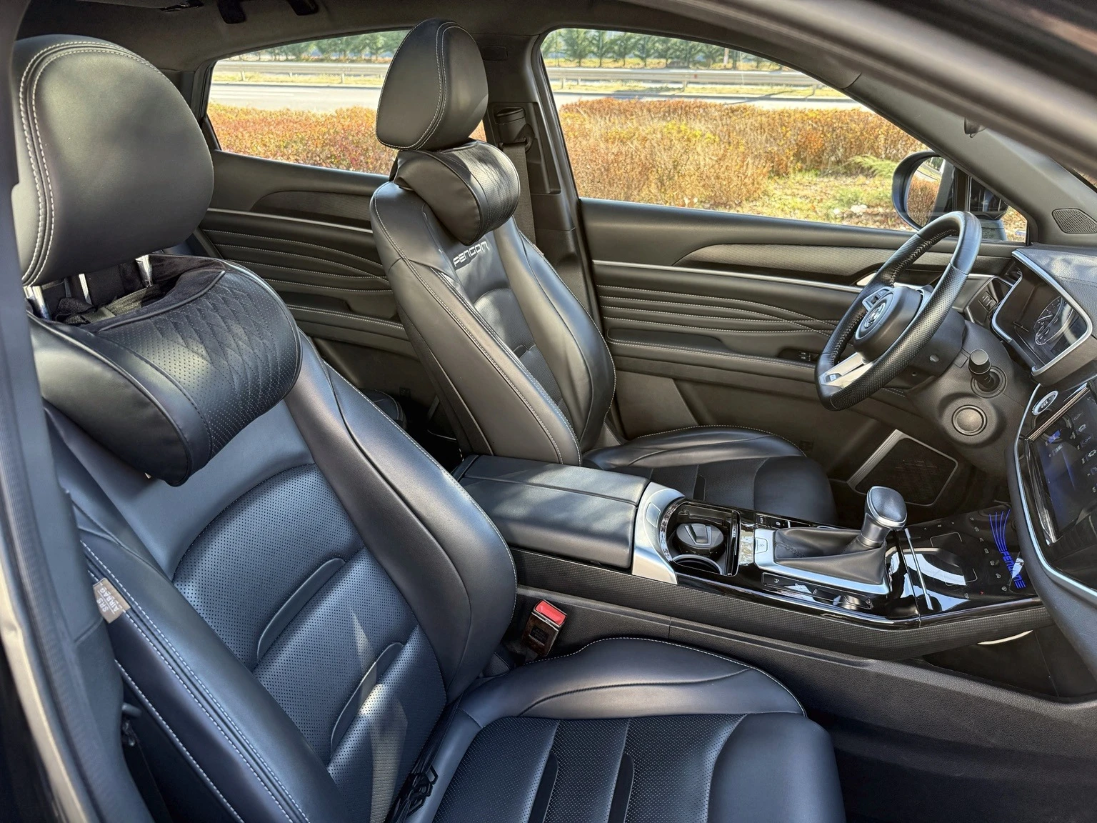 DONGFENG IX5, снимка 8 - Автомобили и джипове - 56639992