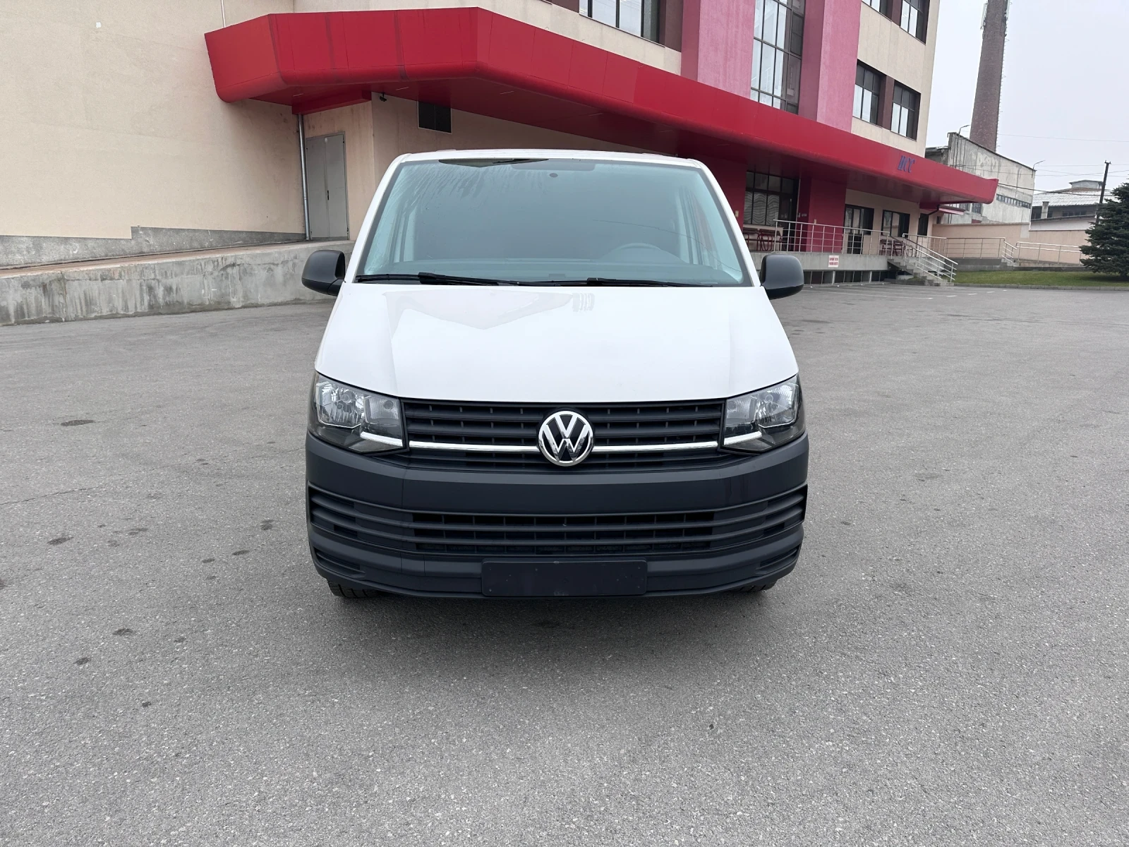 VW Transporter 2.0TDI - КЛИМАТИК - изображение 2