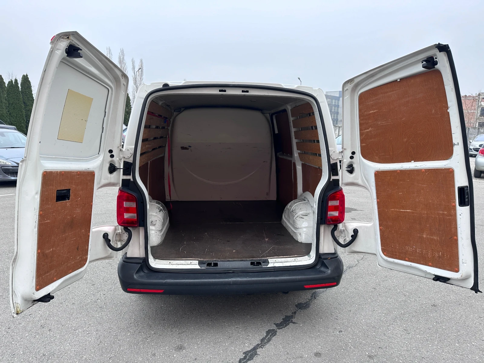 VW Transporter 2.0TDI - �������� | Mobile.bg � ����������� 17