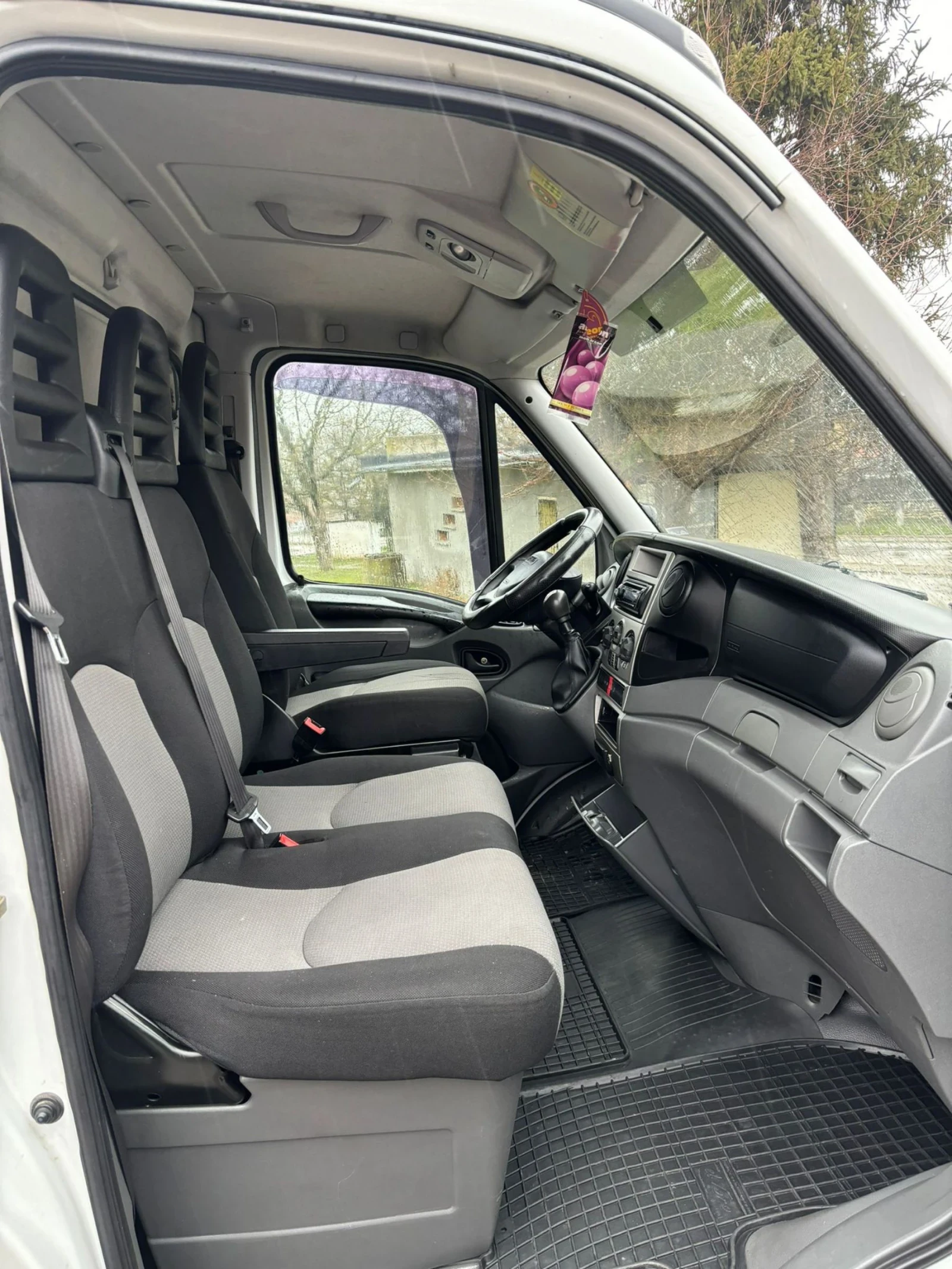 Iveco 35c15 3.0 HPi, снимка 13 - Бусове и автобуси - 53719469