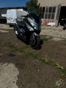  Yamaha T-max