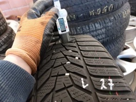 Гуми Зимни 235/40R18, снимка 3