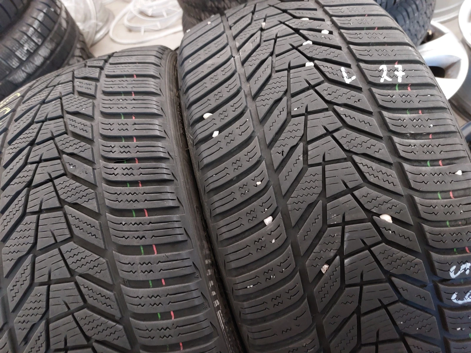  235/40R18 | Mobile.bg   2