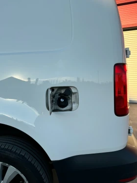 VW Caddy 1.4 TGi MAXI, снимка 4