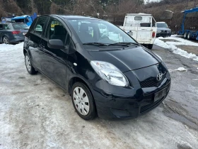 Toyota Yaris 1.3i, снимка 1