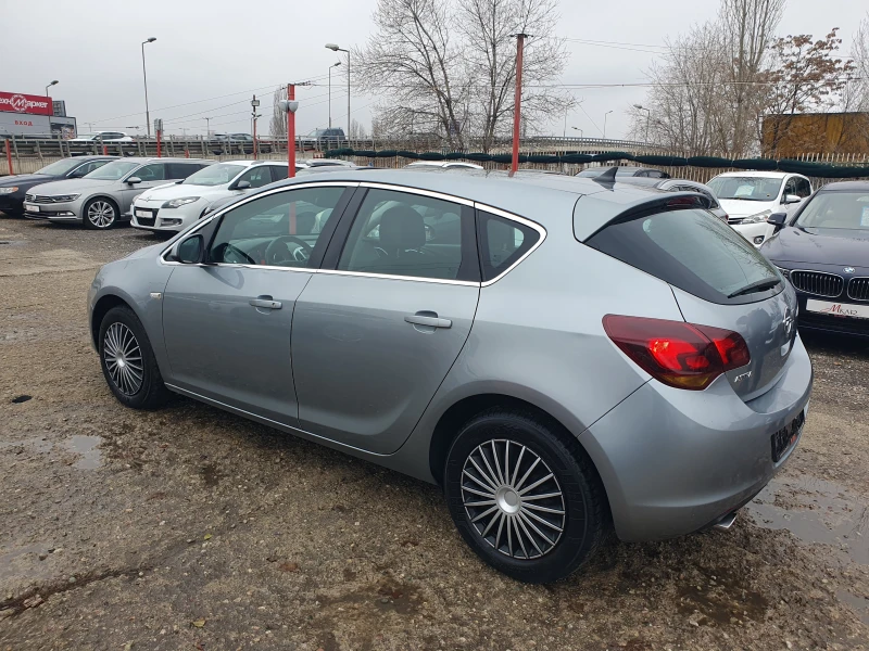 Opel Astra 2.0 CDTI/COSMO SPORT, снимка 7 - Автомобили и джипове - 48236407