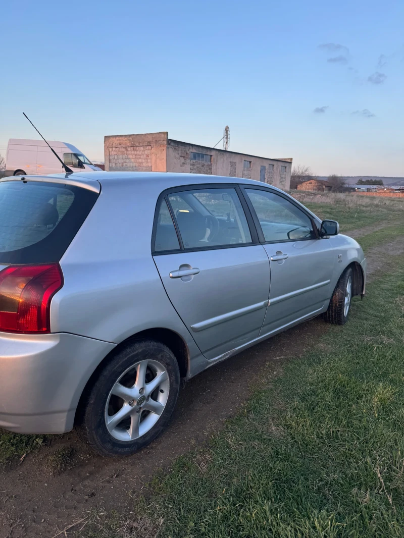 Toyota Corolla, снимка 6 - Автомобили и джипове - 48359731