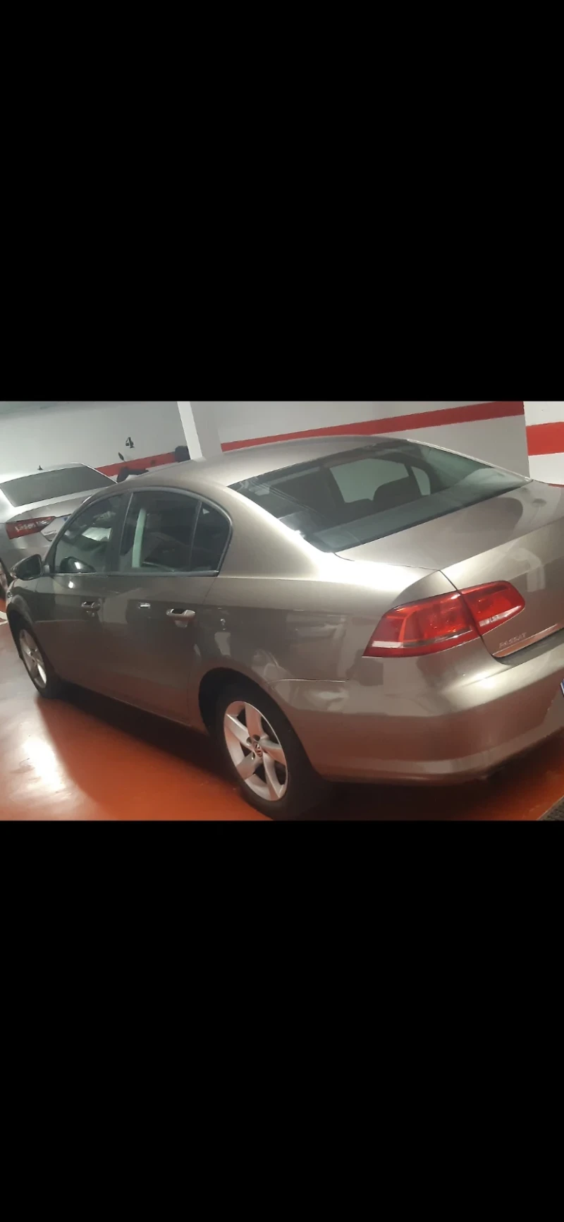 VW Passat B7, снимка 4 - Автомобили и джипове - 48421068