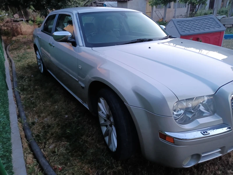 Chrysler 300c 3.0CRD, снимка 5 - Автомобили и джипове - 51893829