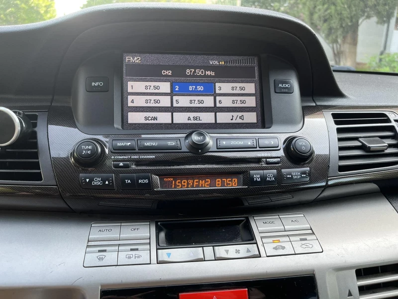 Honda Fr-v, снимка 3 - Автомобили и джипове - 52368894