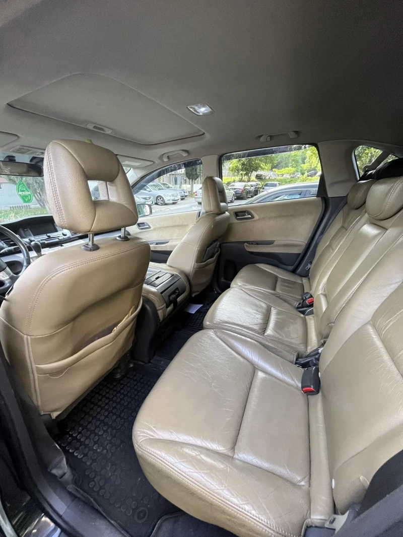 Honda Fr-v, снимка 4 - Автомобили и джипове - 52368894