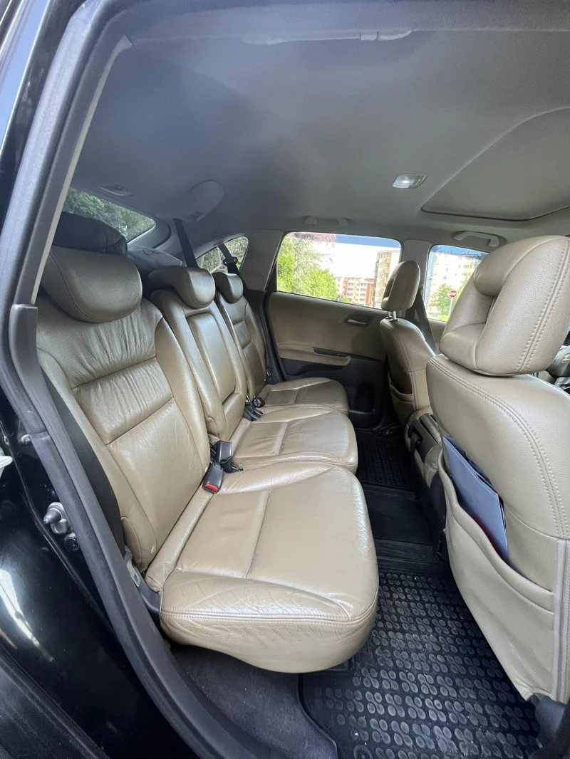 Honda Fr-v, снимка 7 - Автомобили и джипове - 52368894