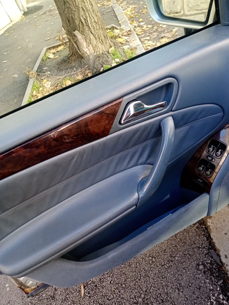 Mercedes-Benz C 200 Kompressor, всички екстри! , снимка 11 - Автомобили и джипове - 52516747