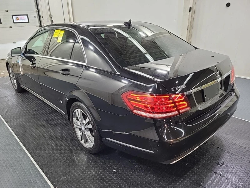 Mercedes-Benz E 250 2.1L DIESEL BLUETEC , снимка 3 - Автомобили и джипове - 52666350