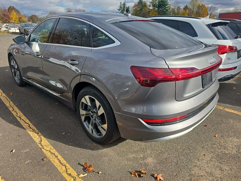Audi E-Tron Sportback Premium Plus, снимка 4 - Автомобили и джипове - 53211797