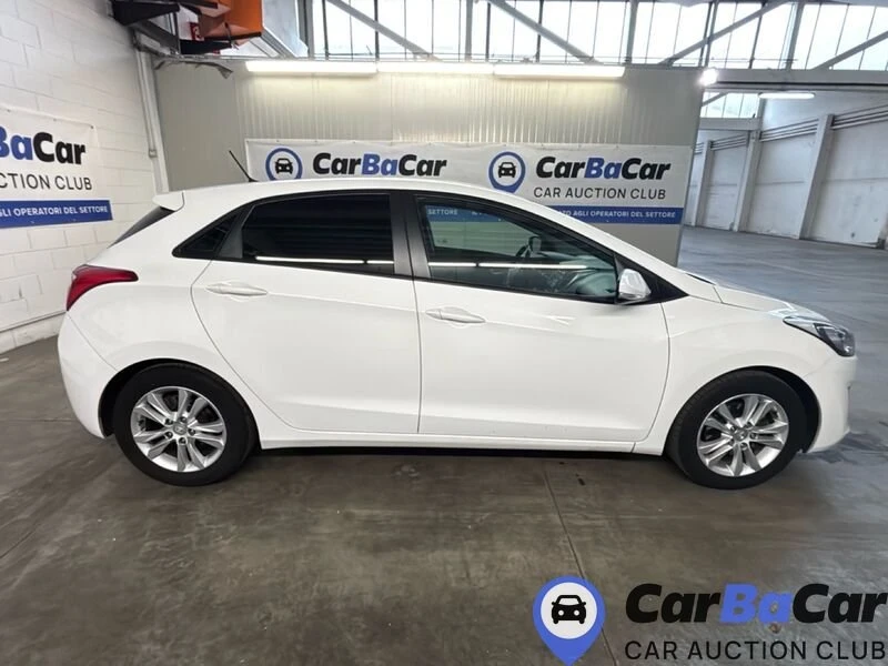 Hyundai I30 132х.км 1.4i Comfort - КАТО НОВА!!!, снимка 5 - Автомобили и джипове - 52889512