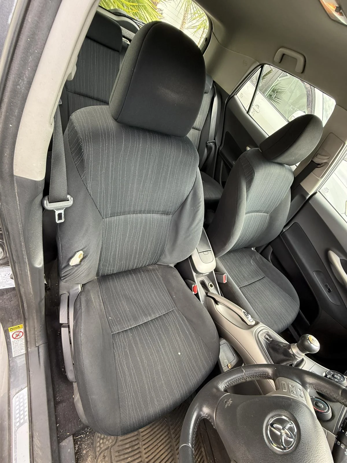 Toyota Auris 1.6 Dual VVT-i, 124 к.с НА ЧАСТИ, снимка 13 - Автомобили и джипове - 52982343