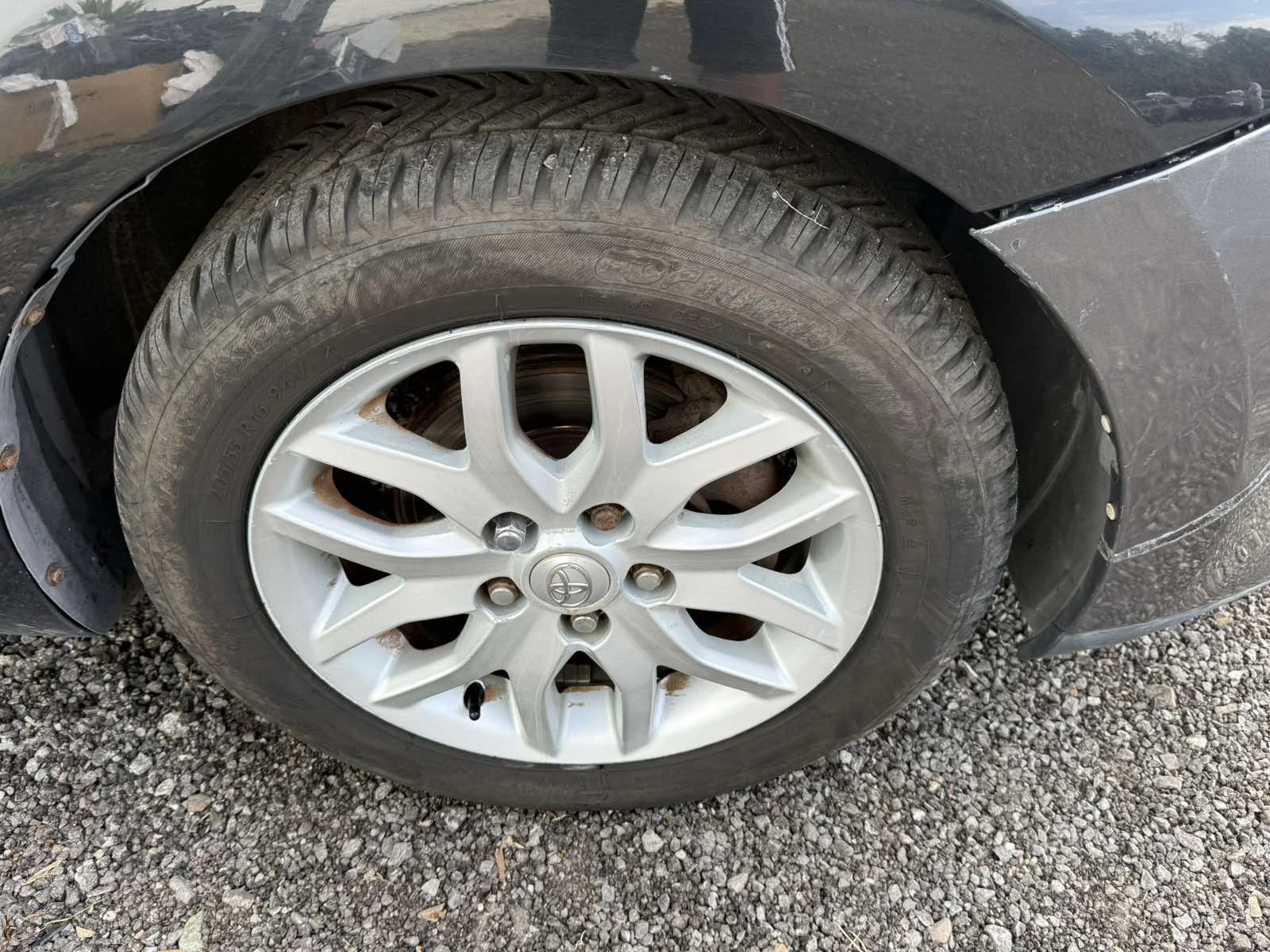 Toyota Auris 1.6 Dual VVT-i, 124 к.с НА ЧАСТИ, снимка 7 - Автомобили и джипове - 52982343