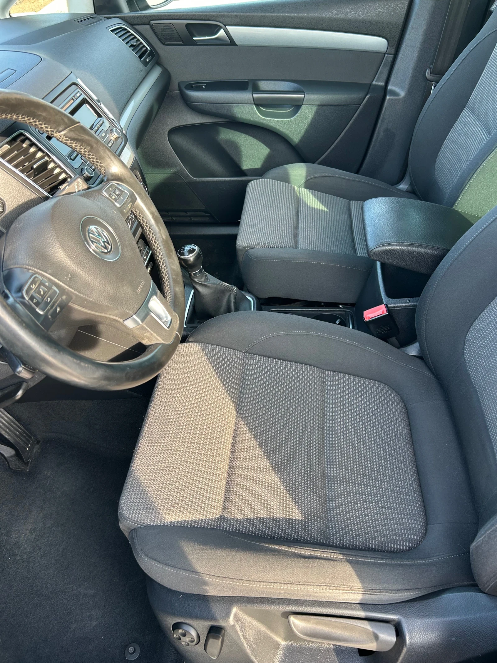 VW Sharan 2.0 TDI, 140hp,  - изображение 9