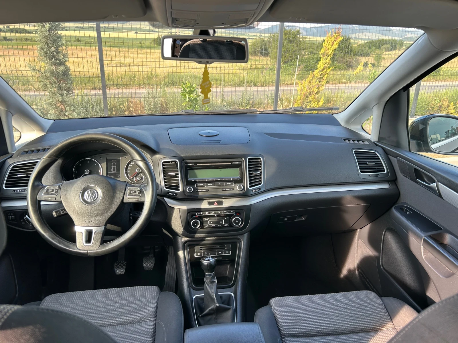 VW Sharan 2.0 TDI, 140к.с | Mobile.bg — изображение 12