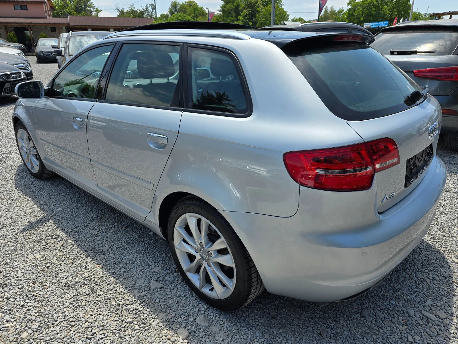 Audi A3 SPORTBAC-1.6TDI-ЕВРО 5В-S-LINE-ПАНОРАМА-АВТОМАТ - изображение 4