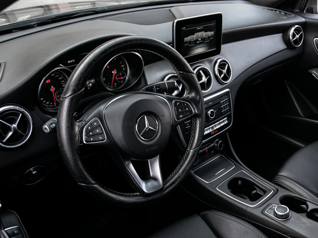 Mercedes-Benz CLA 250 4MATIC* BLACK LEATHER* MEMORY SEATS*  | Mobile.bg   7