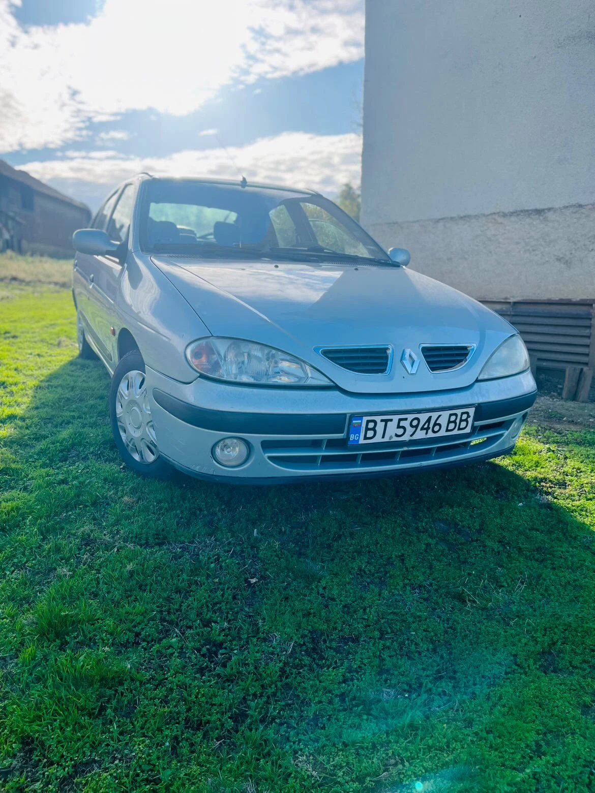 Renault Megane 1.6i - изображение 2